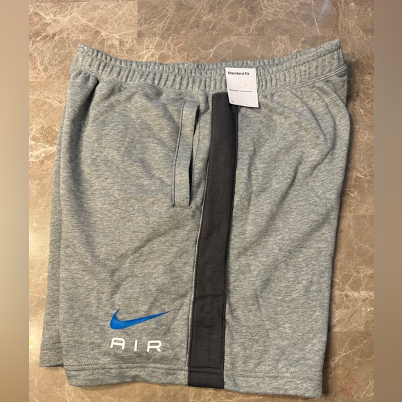 NIKE SPORTSWEAR AIR FRENCH TERRY SHORTS FN7701-063 HEATHER/IRON GREY - Picture 2 of 12